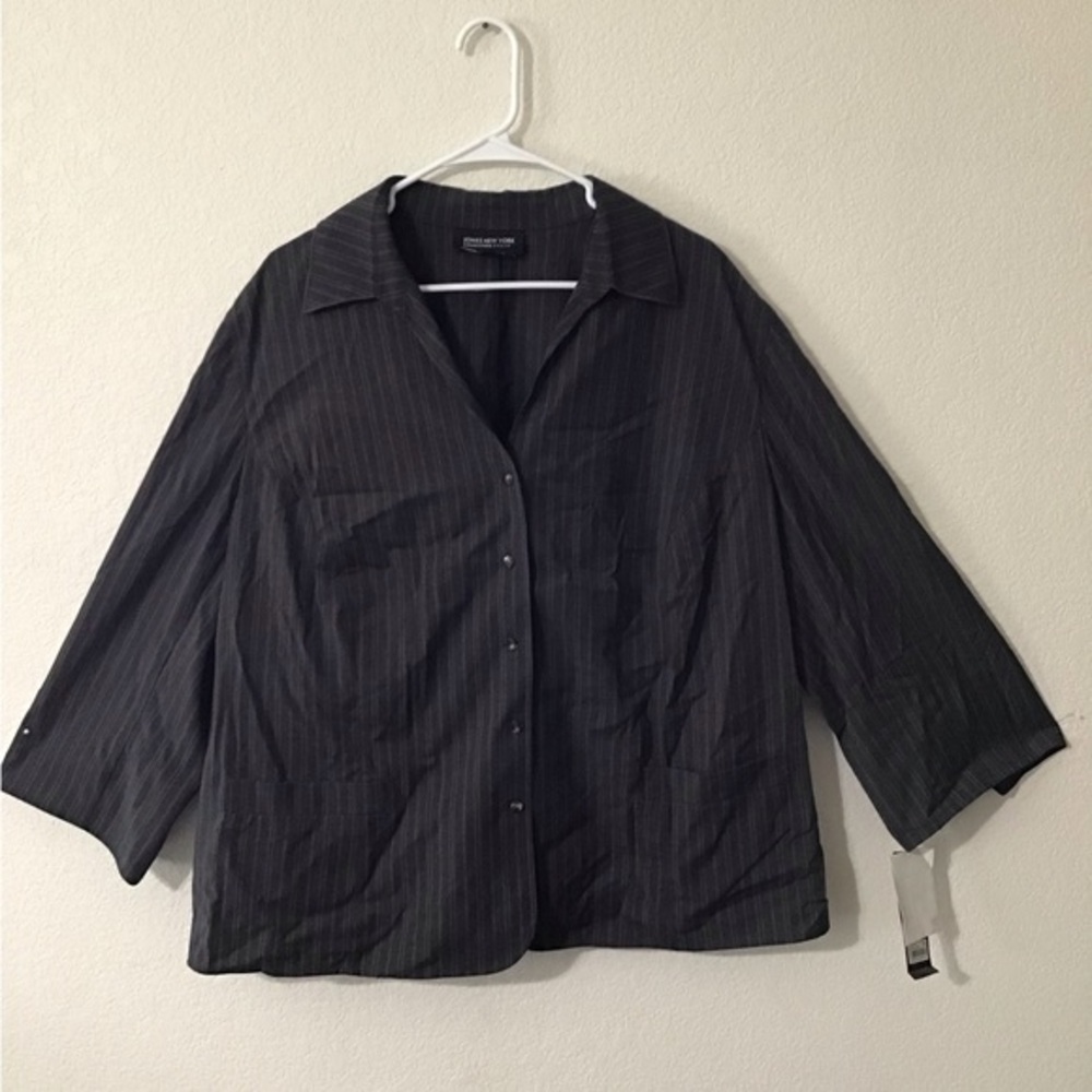 Designers women’s blazer. Jones New York.